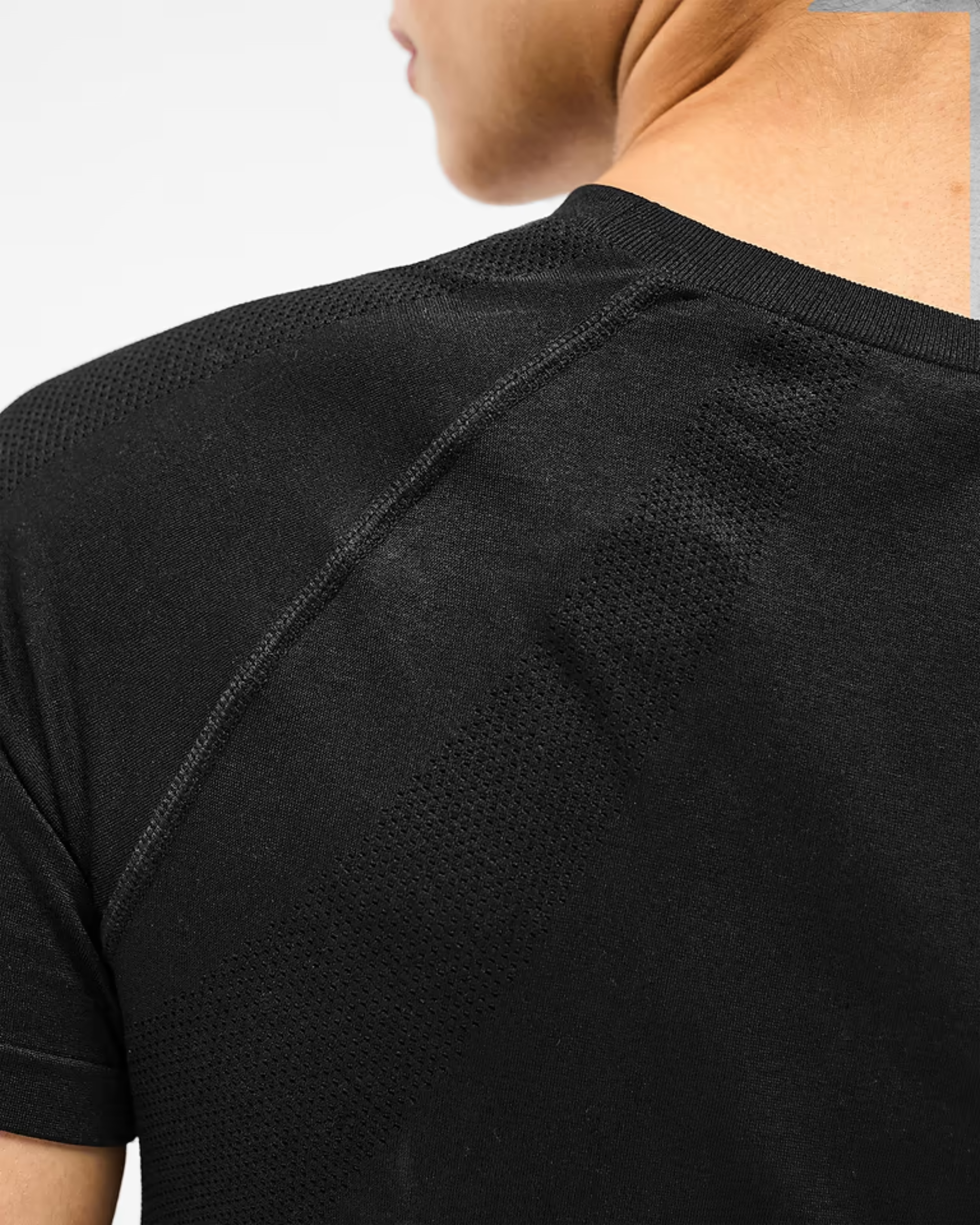 Arc Ease Seamless Perforated T-Shirt