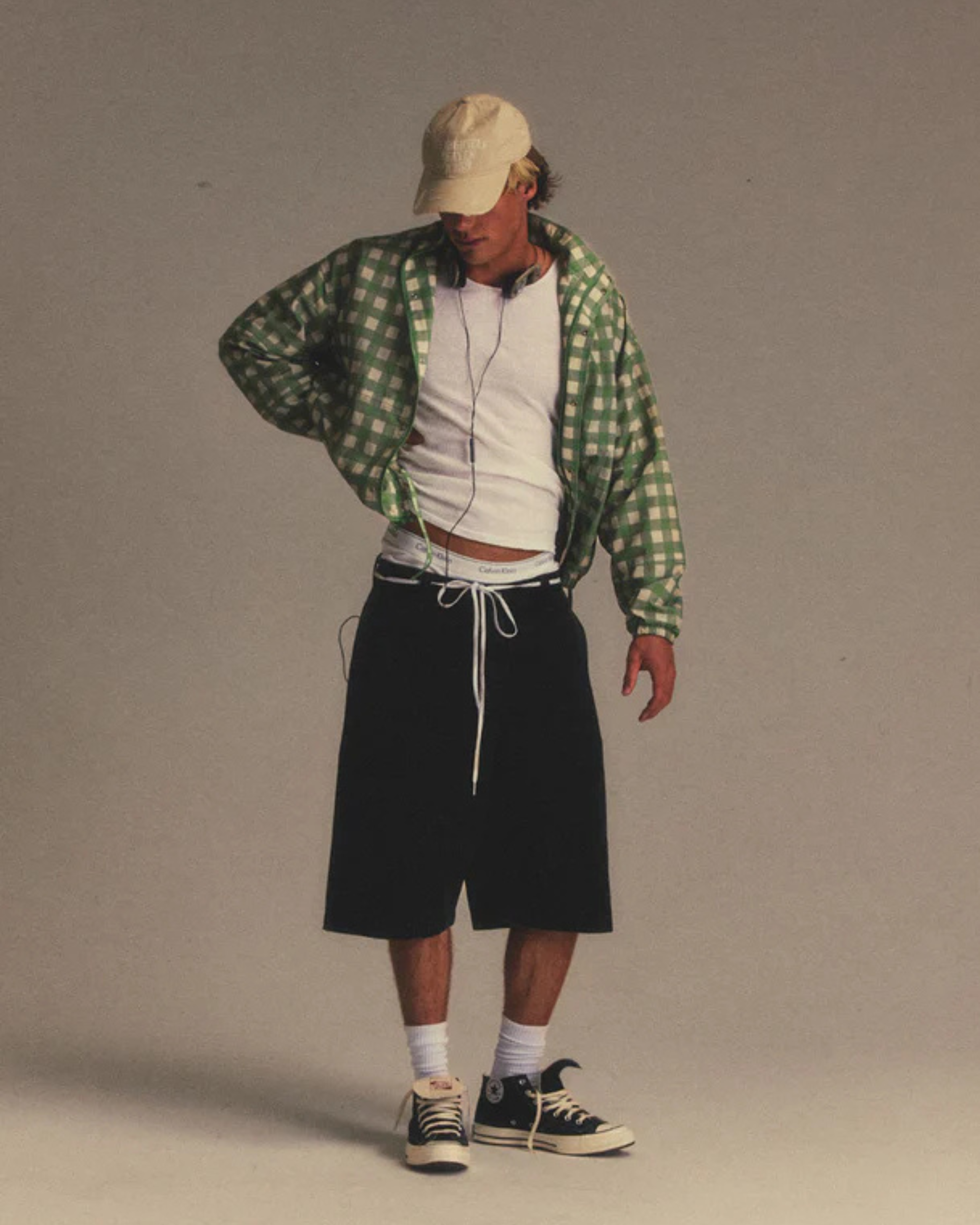 Off Grid Windbreaker